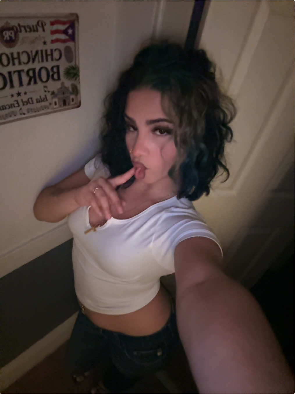 @belly 𖣂