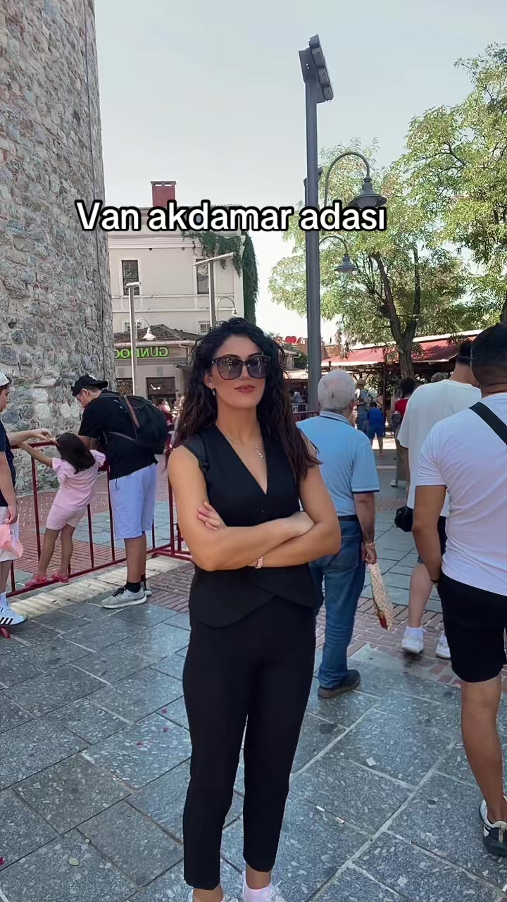 @Suna Cingöz