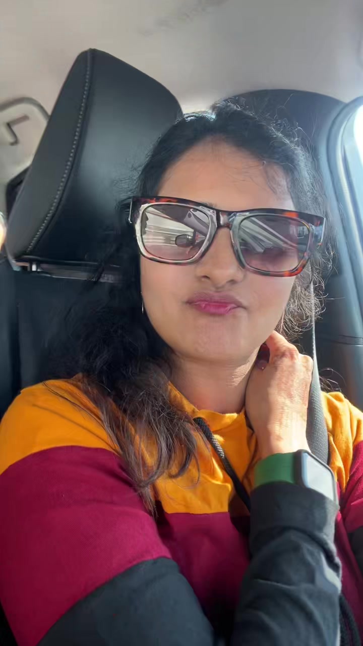 @(nidhzazz) Dr. Nidhi Joshi