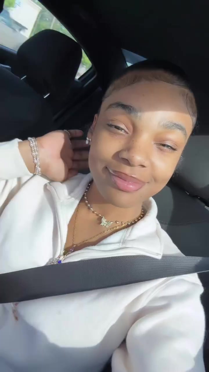 @Caziyah 😚🖤