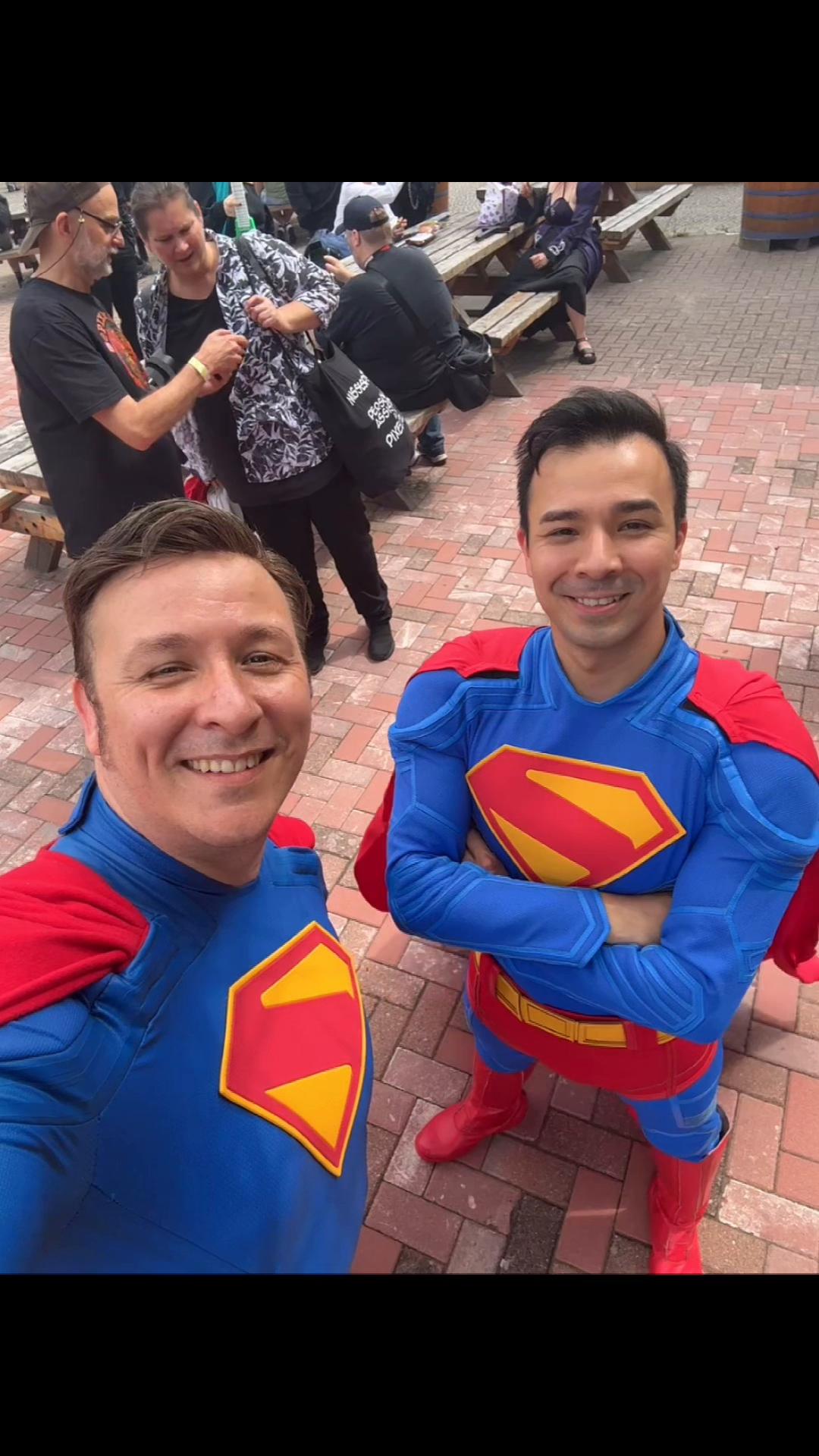 @Superfavo