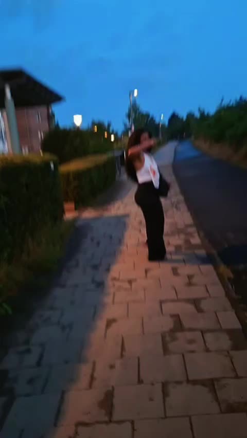 @Lisah🇿🇼🇩🇪