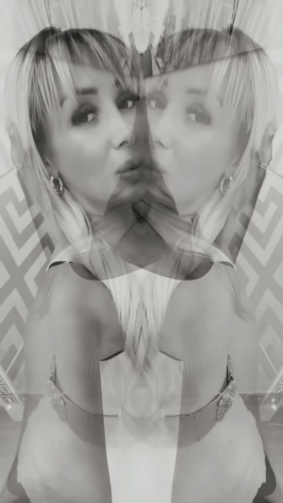 @Ramona Brandi86