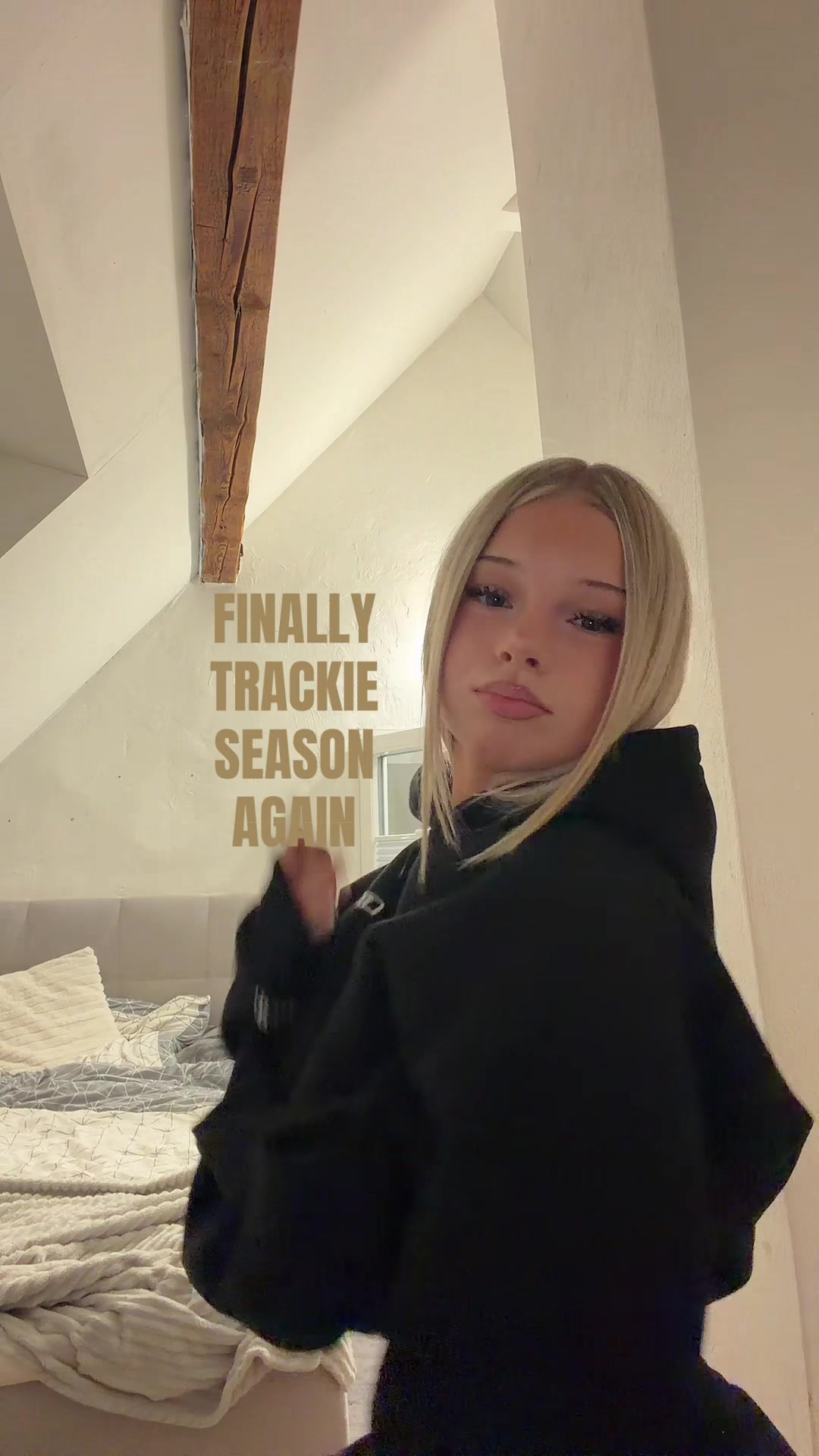 @𝒮