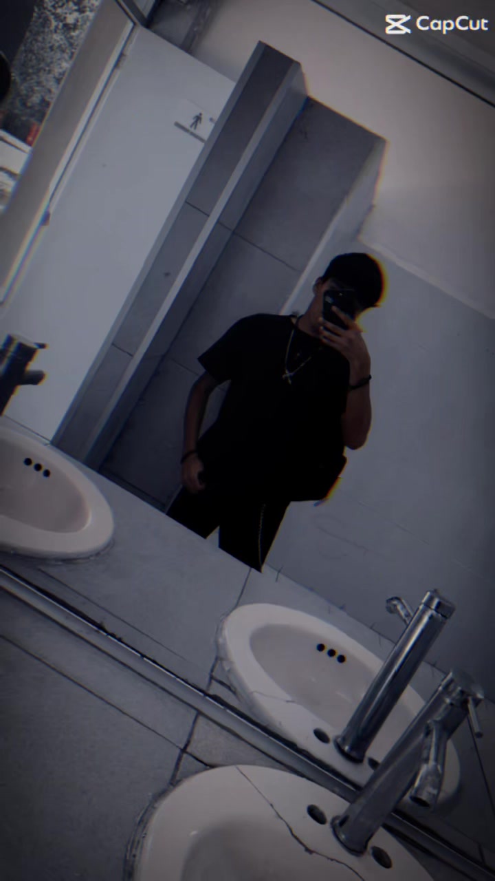 @francisco;&🖤♑️👻