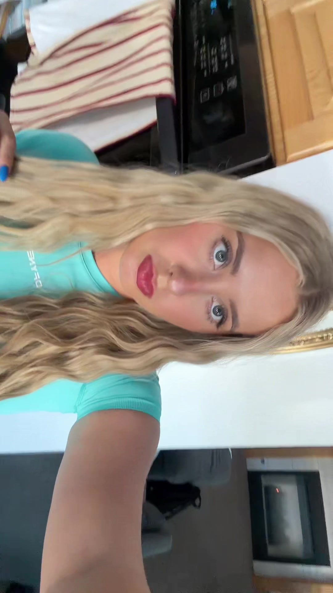 @Itsthespacecowgirl