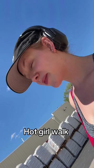 @Blondie