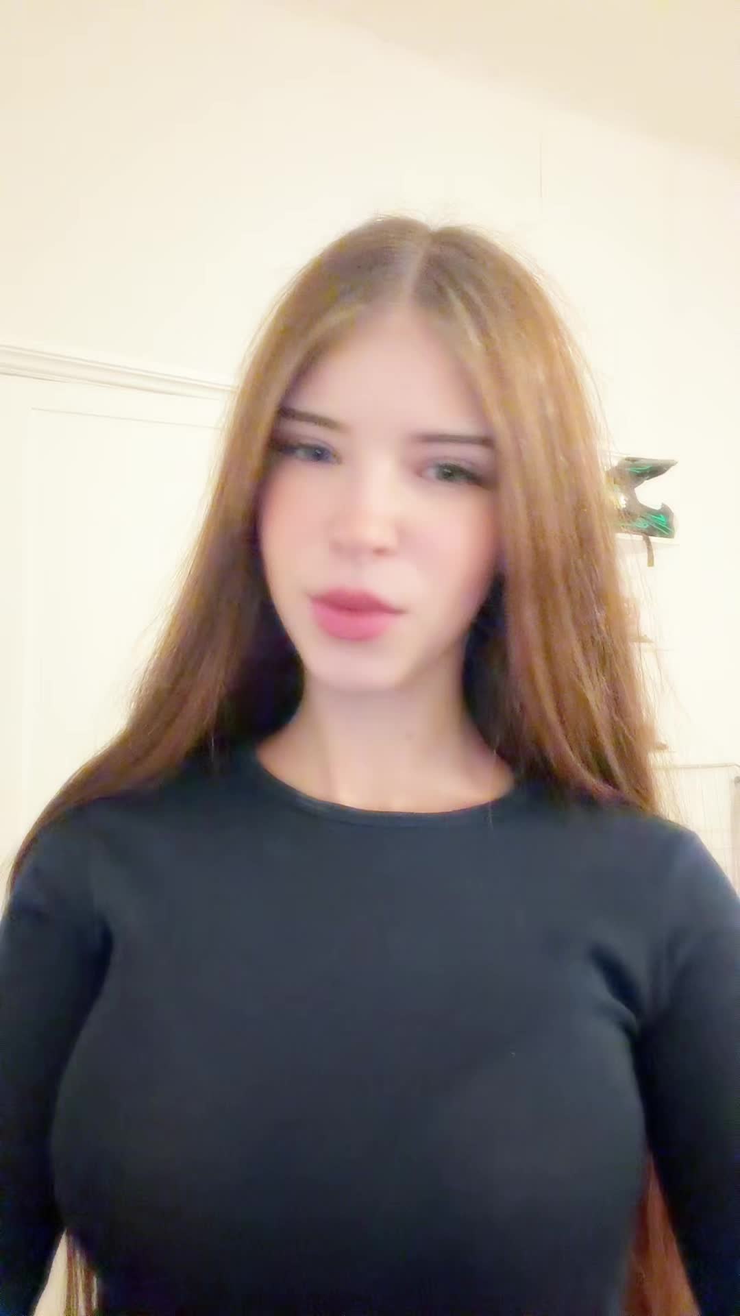 @๐๐ข๐ฏ๐ข๐๐ง