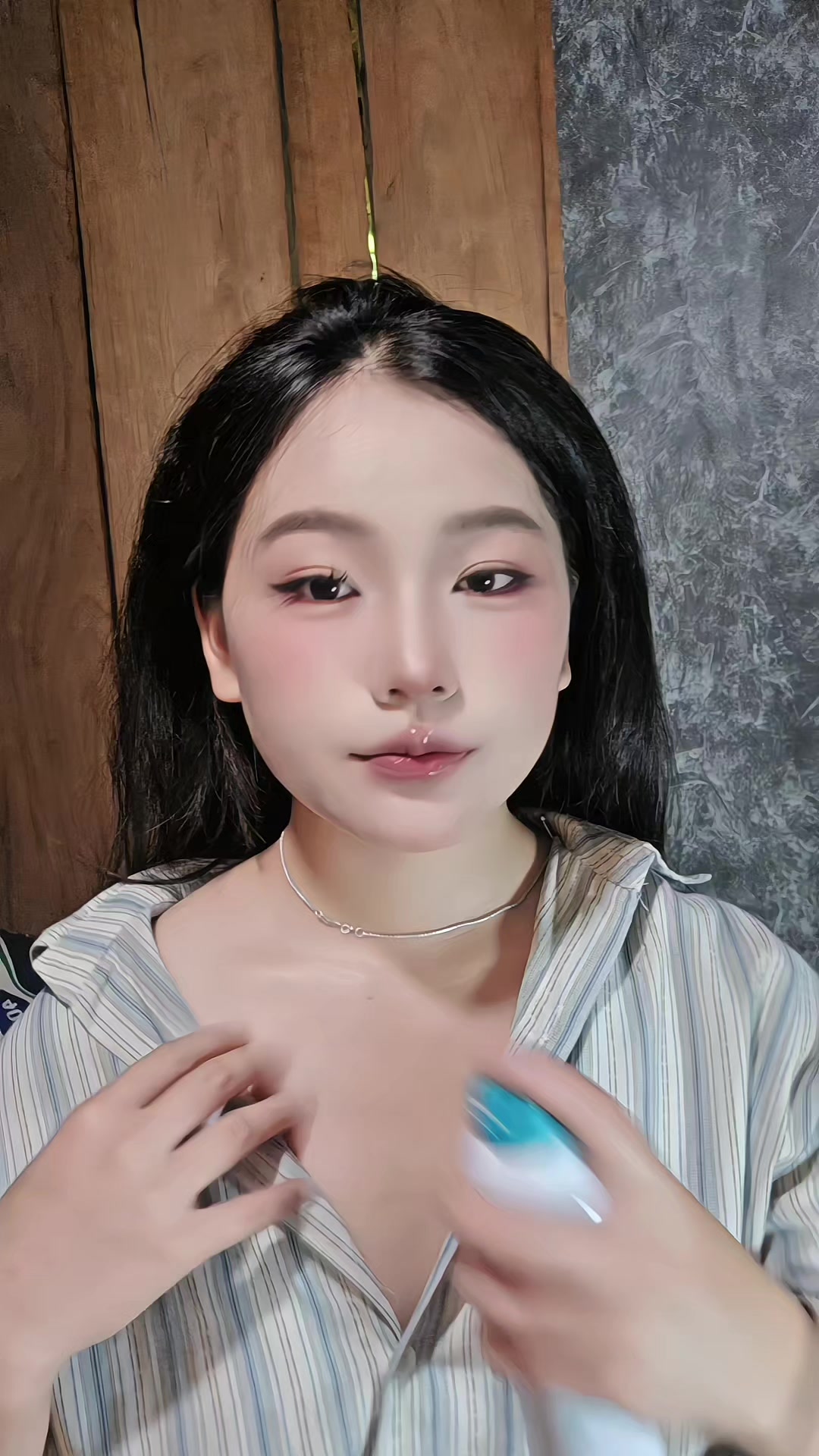 @HO&Agrave;NG VĂN T&Uacute;