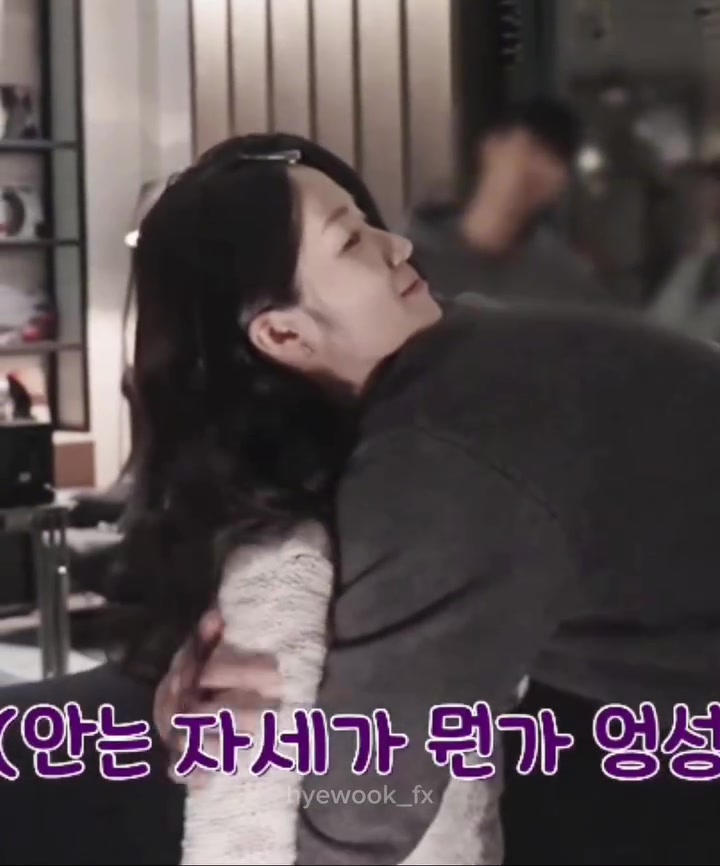 @Tteokbokki💙💛