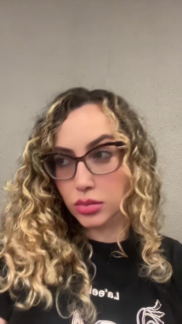 @karolmarimarr