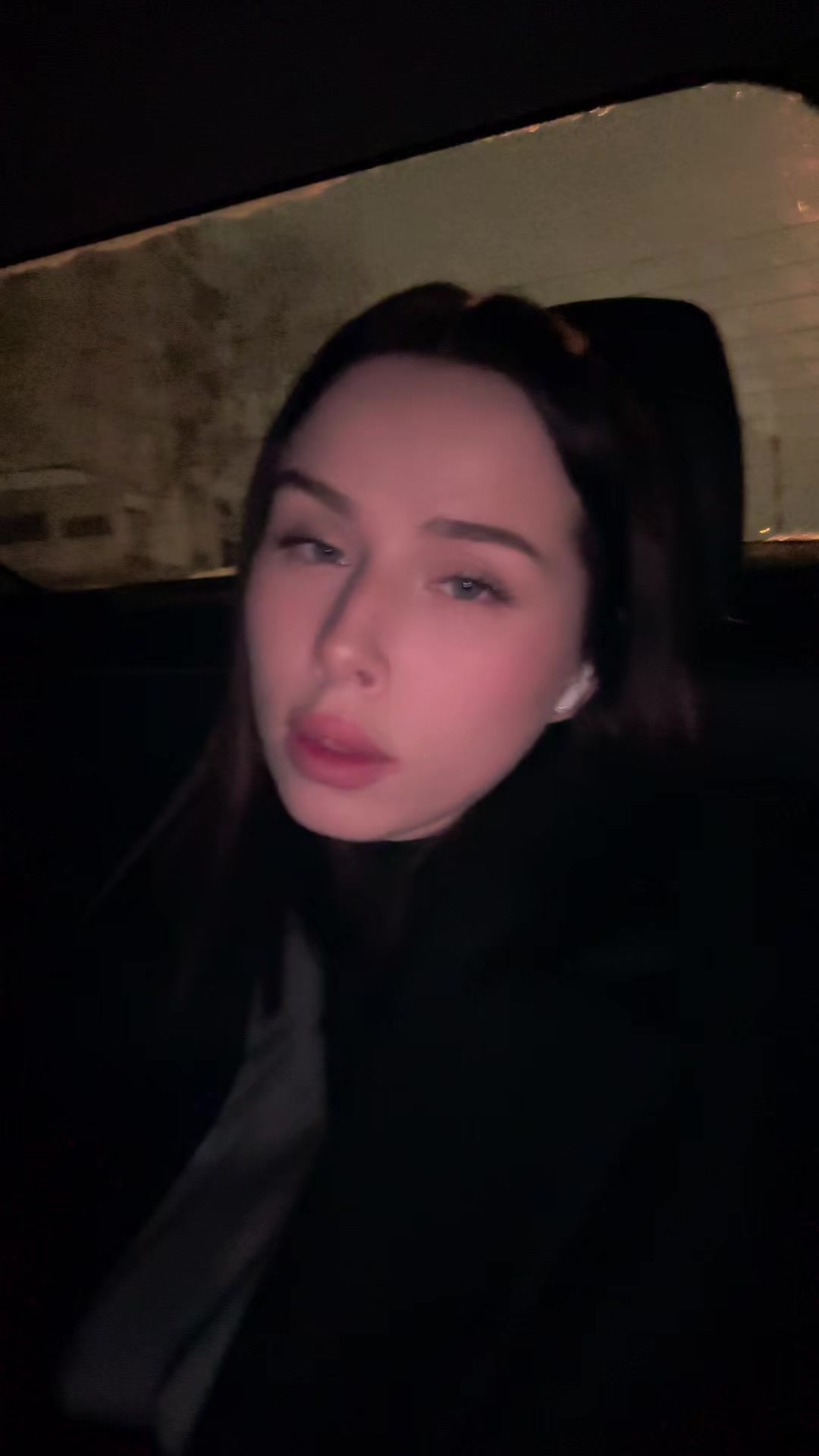 @🦋