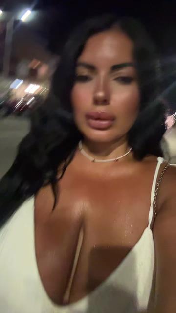 @Carmen Jasmine Esmer