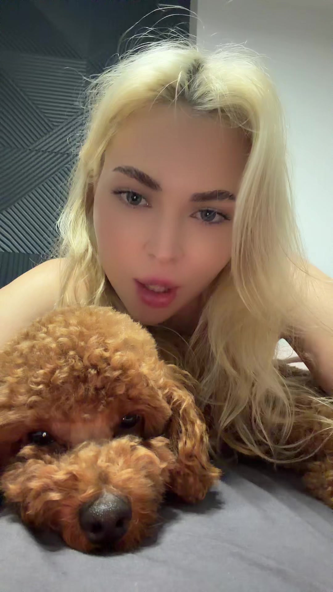 @a.nnaalive