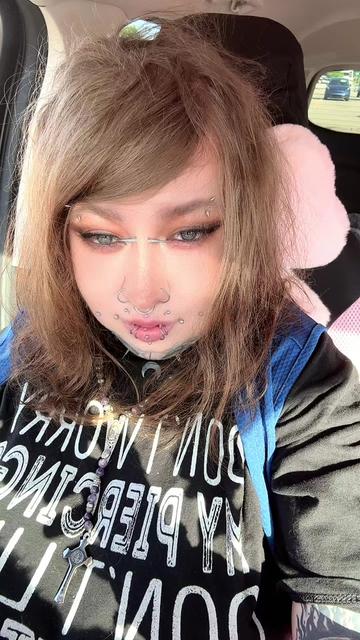 @Emi