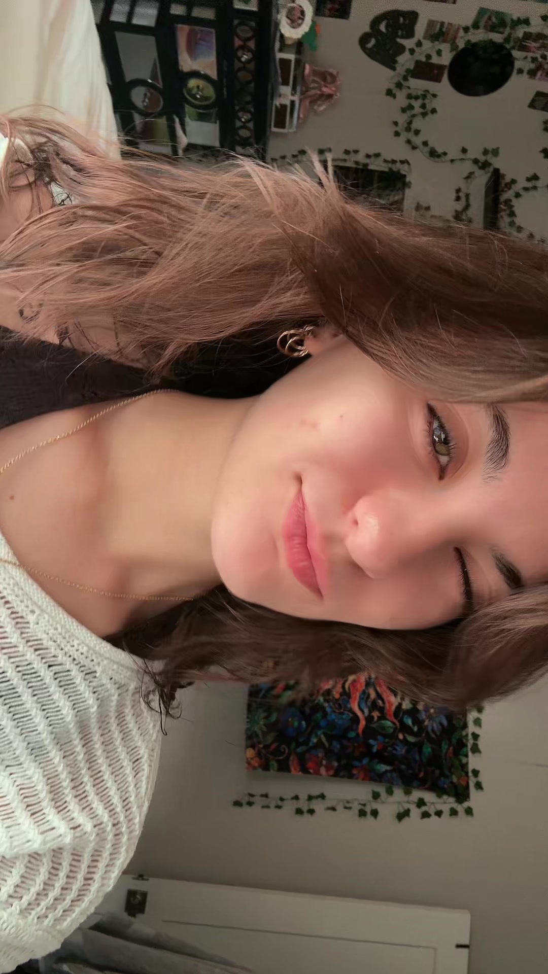 @Ari🌺