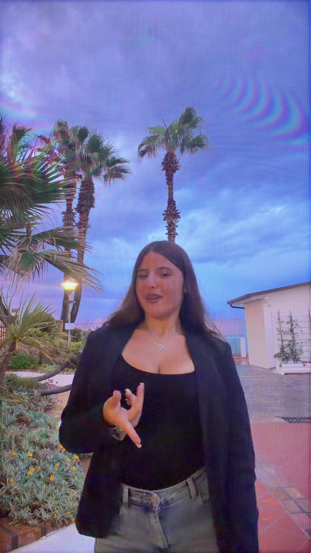 @♕
