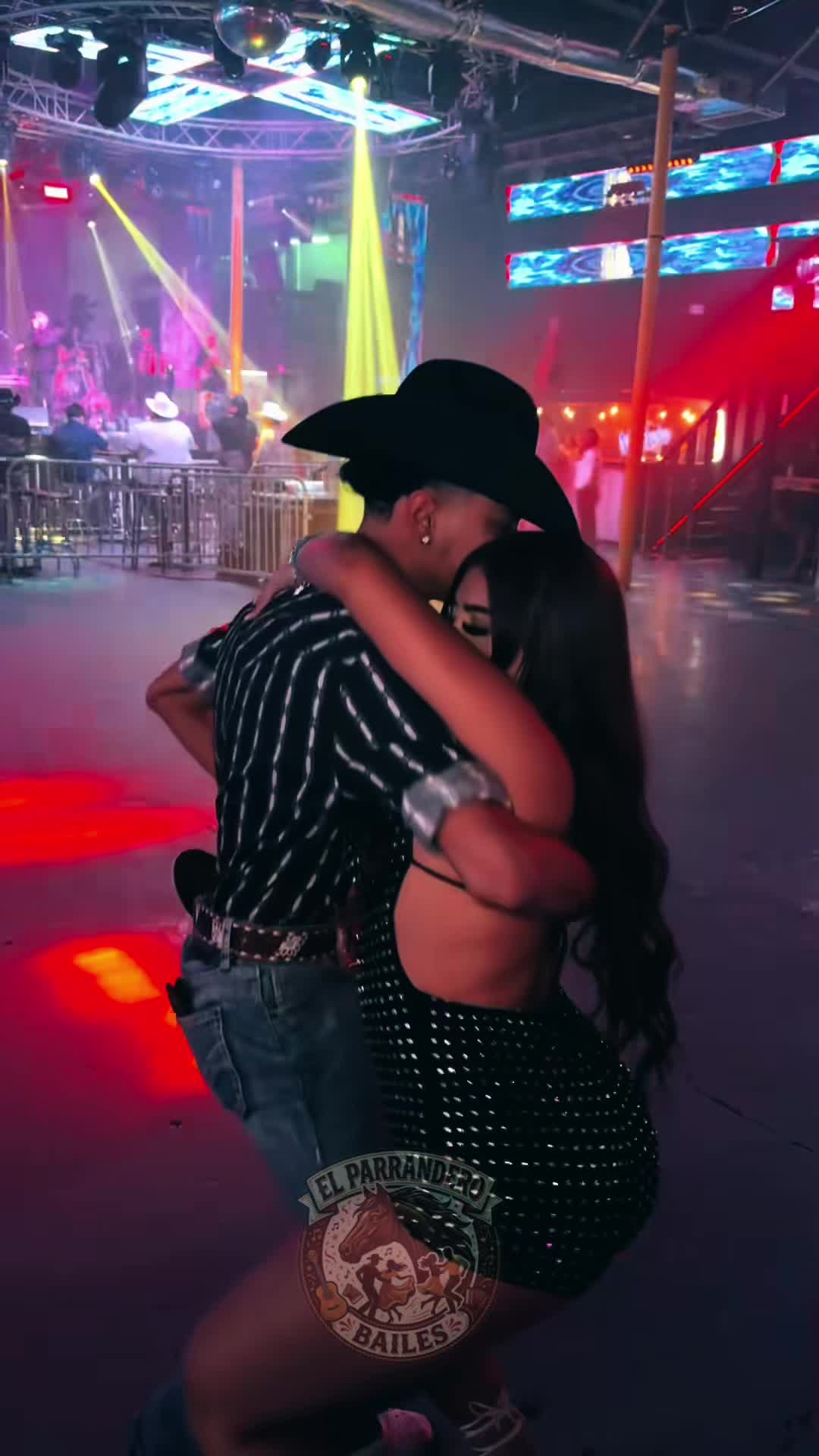 @El Parrandero BAlLES💃🕺🏻