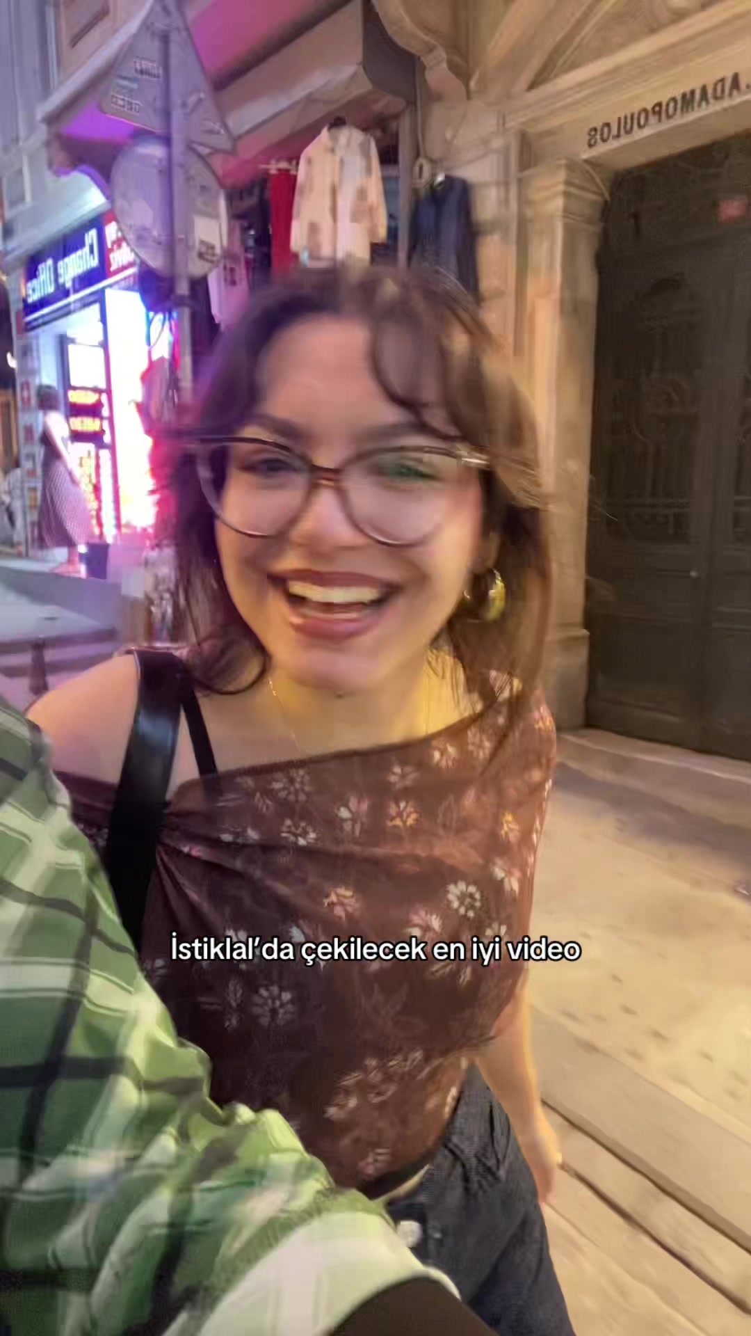 @Adoş🪩🍒