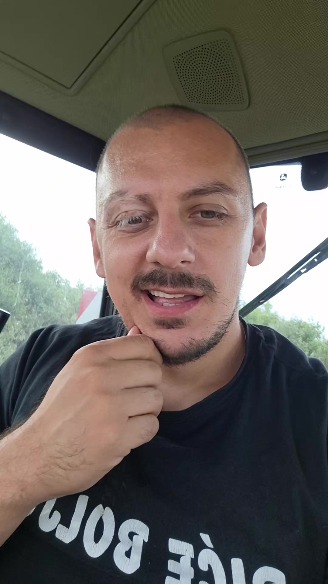 @PoluCovekPoluPoljoprivrednik