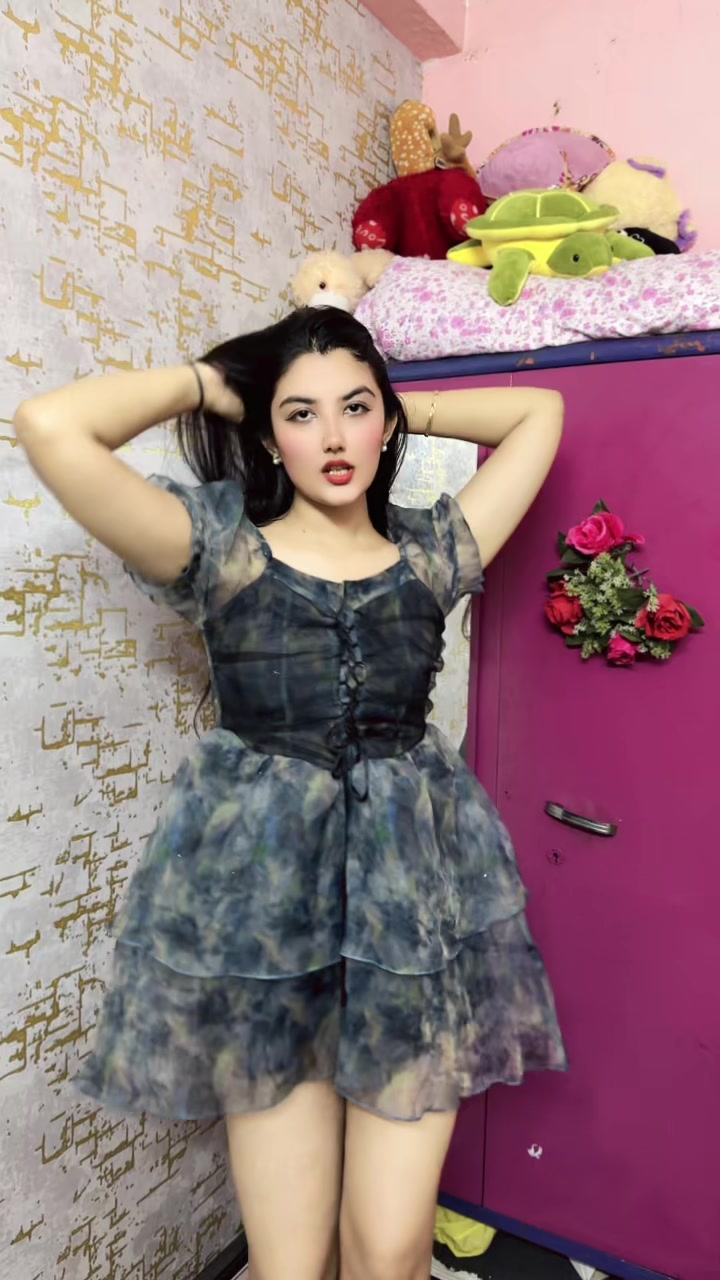 @AKRITI👑