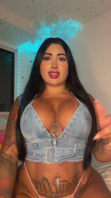 @Karen Cifuentes