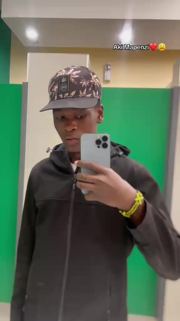 @🧢JUST.CALL.ME.INFLUENCER🔵