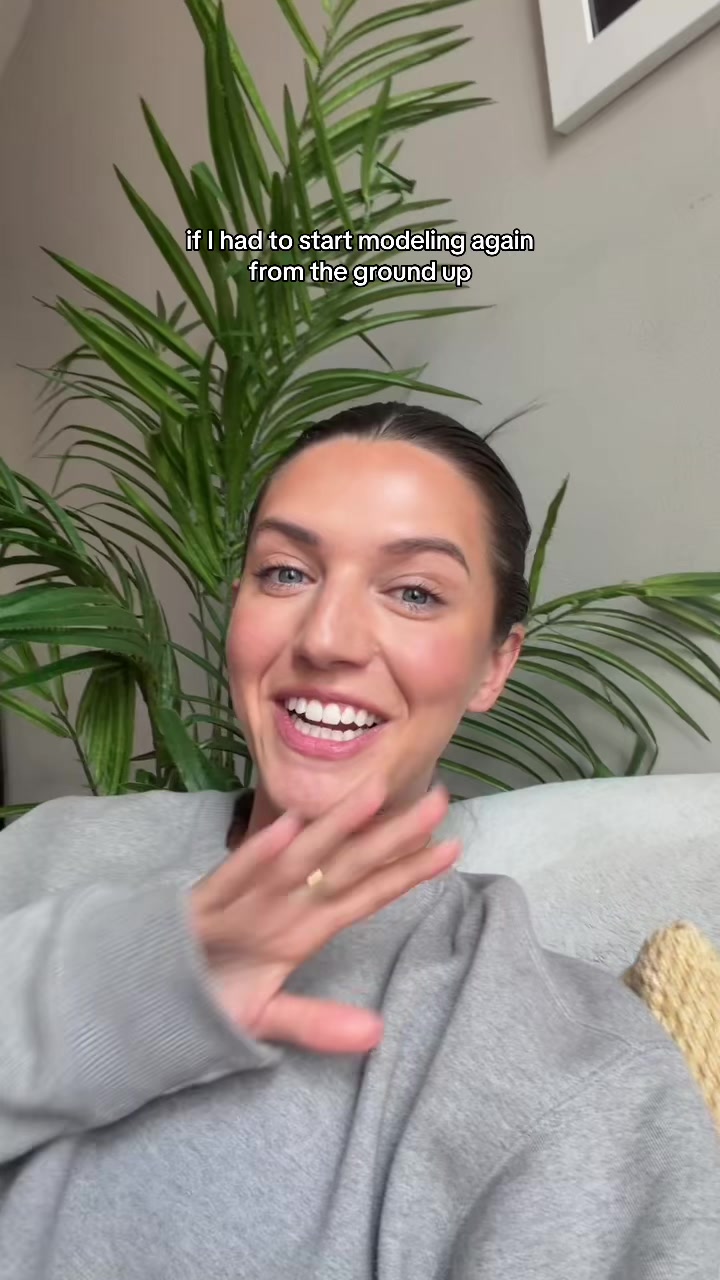 @CAROLINE KARWOSKI