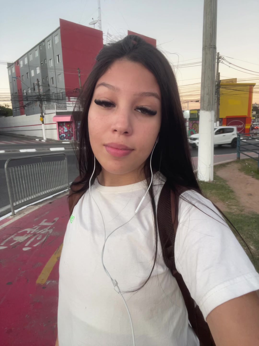 @Let&iacute;cia.akamine_