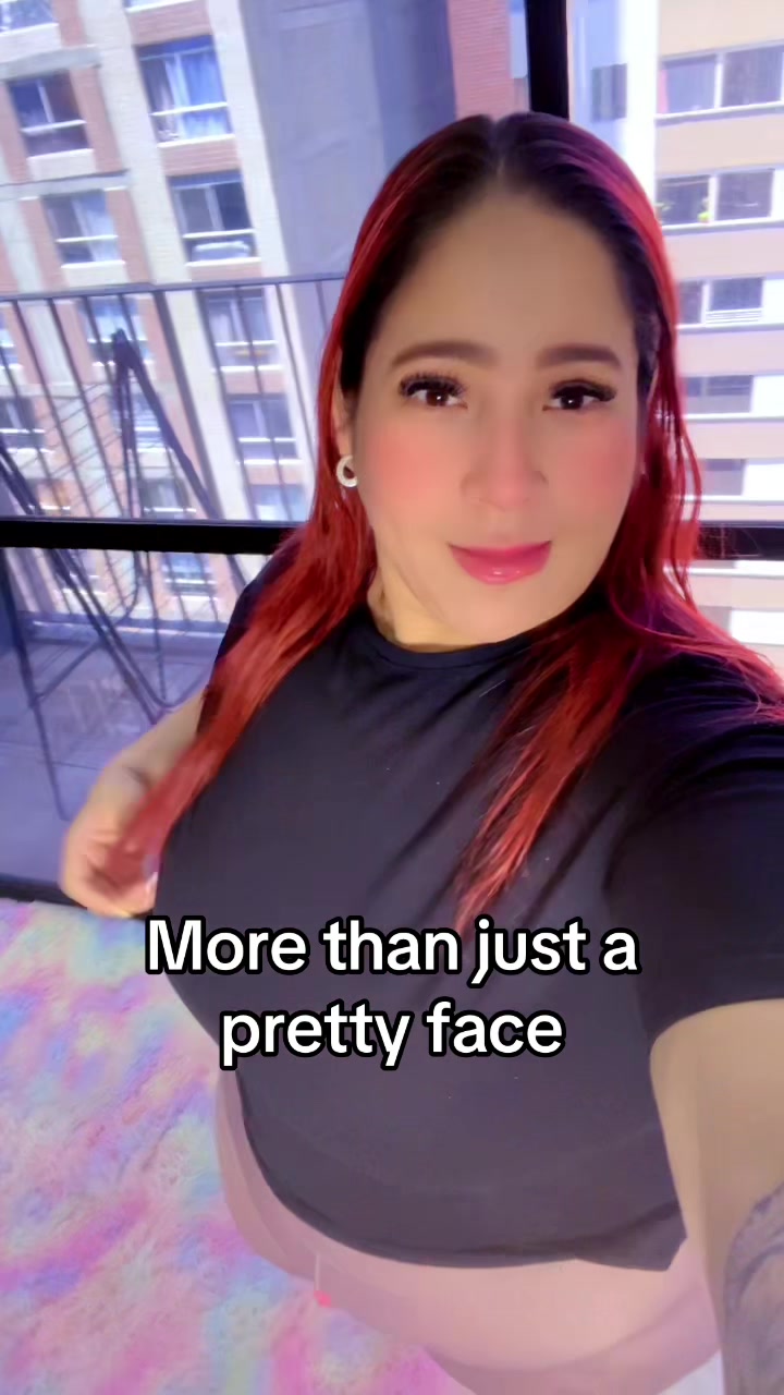 @LolaPop 🌈