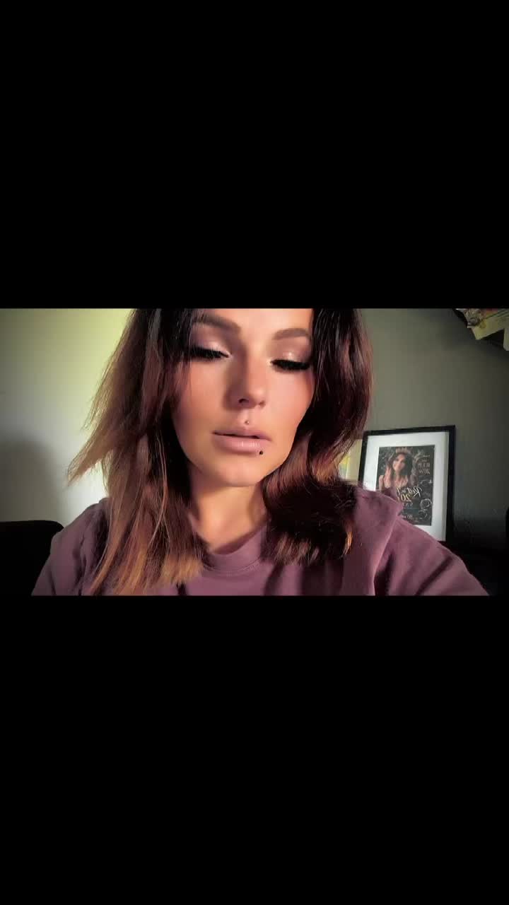 @_1996_Girl 🖤
