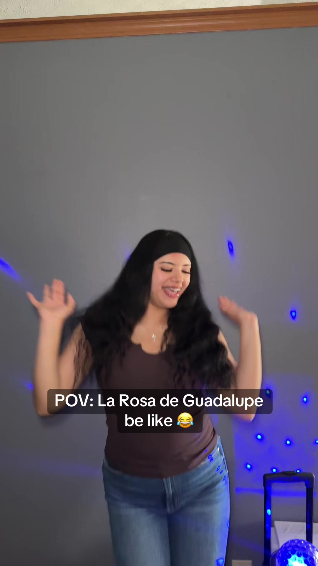 @Hermanas&ensp;V