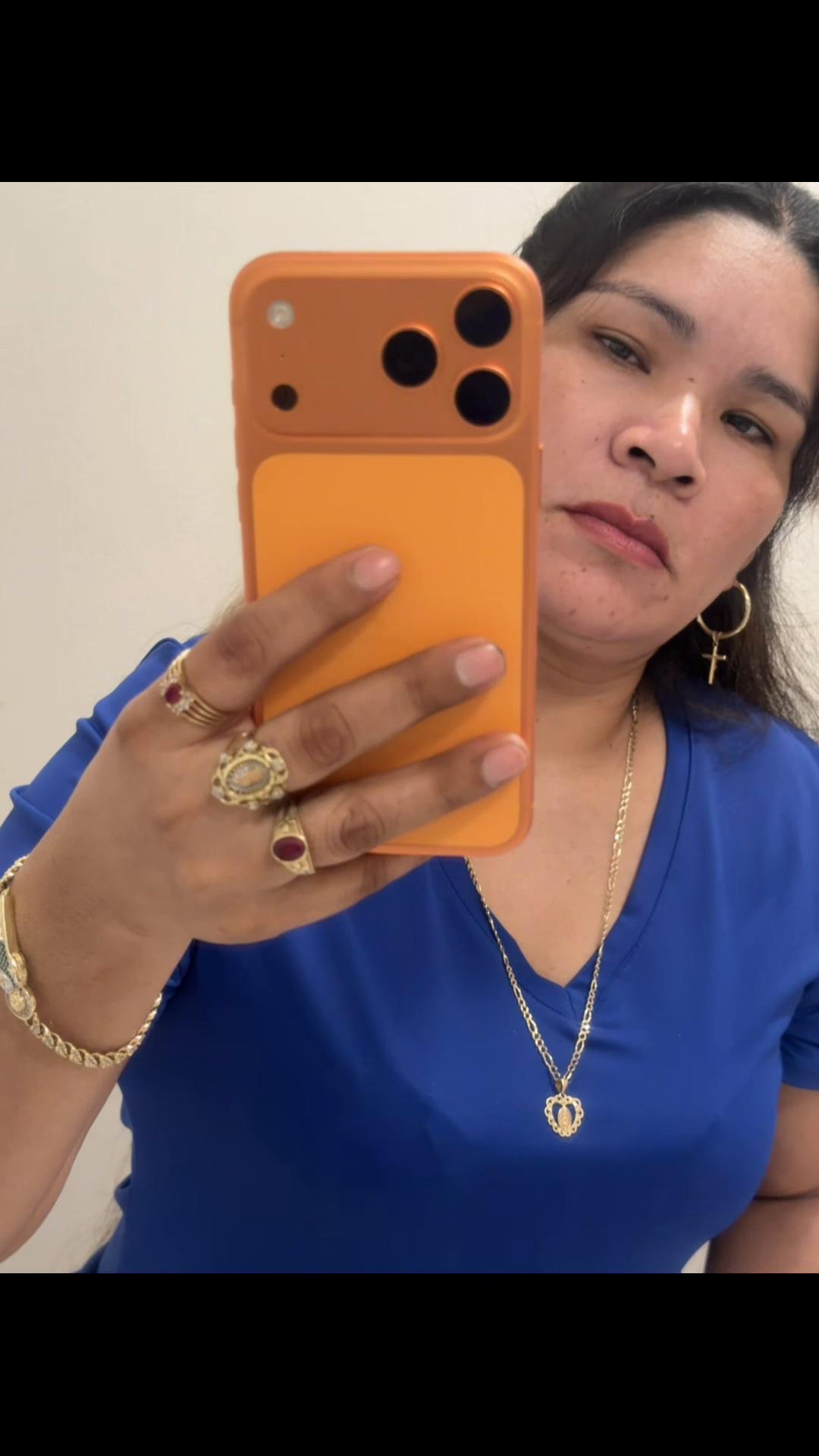 @Flora Reyes
