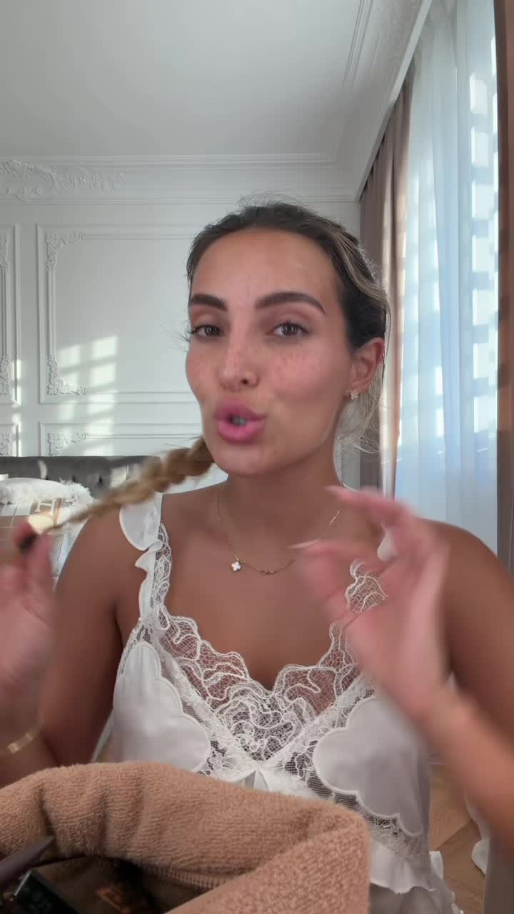 @Corinne Pino