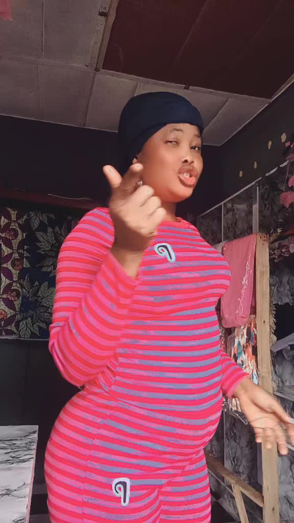 @OLORI NOBODY 🧵 🪡 ✂️