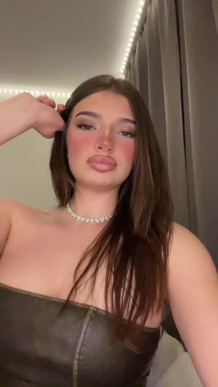 @𝒷𝑒𝓁𝓁𝒶𝒶🇦🇱