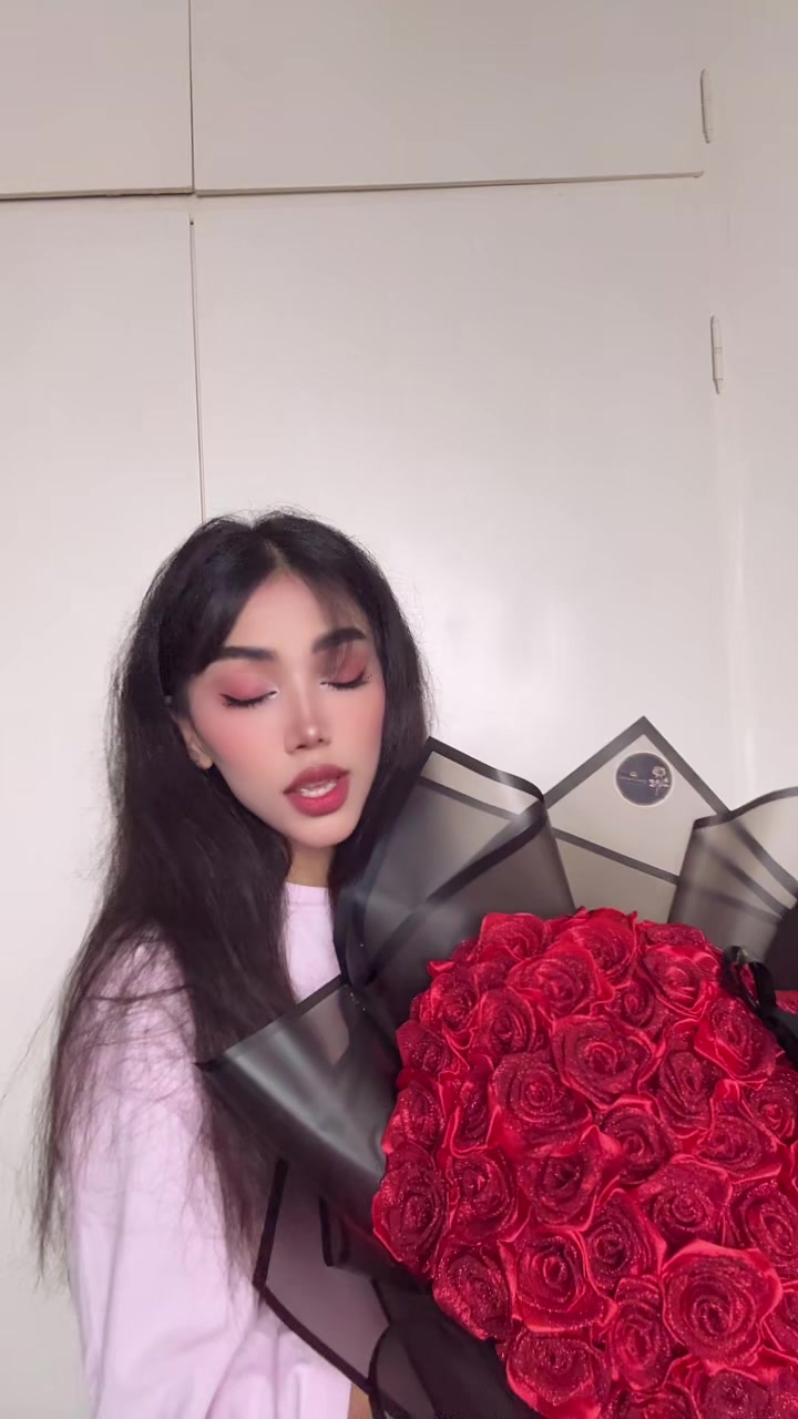 @Melikafarahani