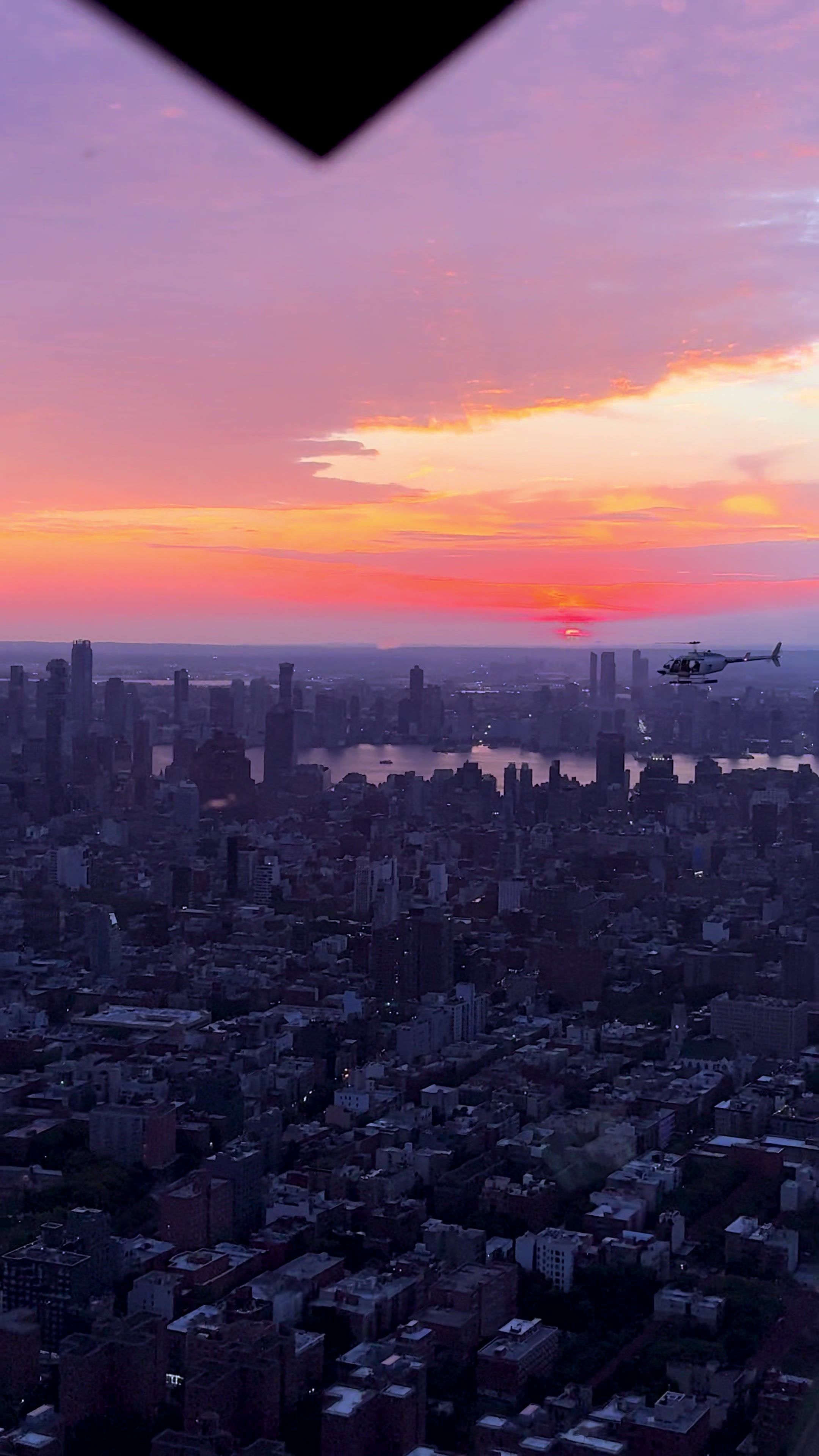 @FlyNYON