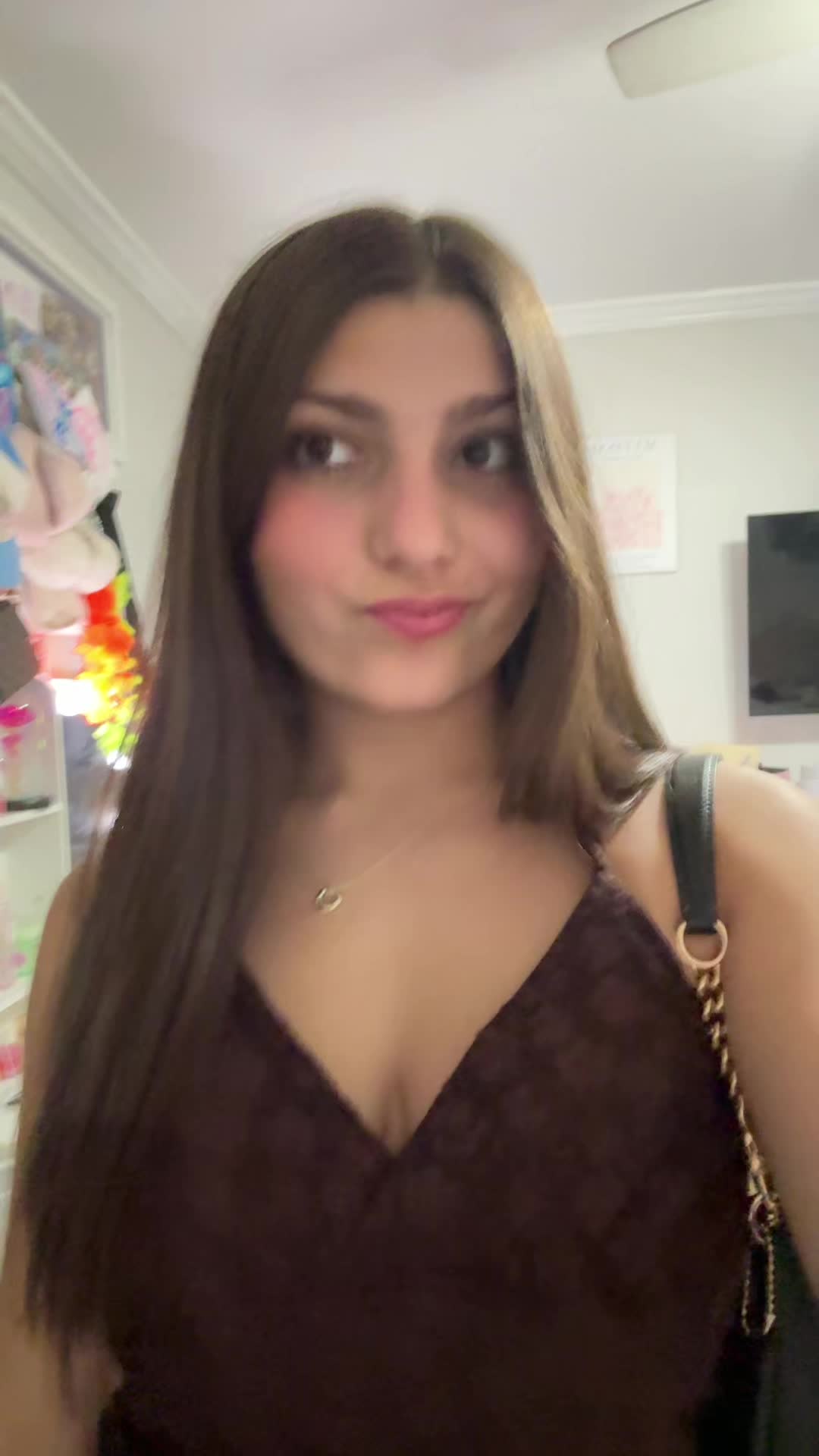 @livininurwalls_