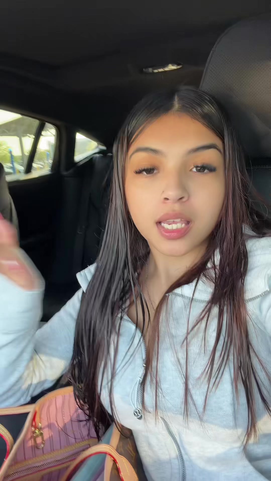 @izabella