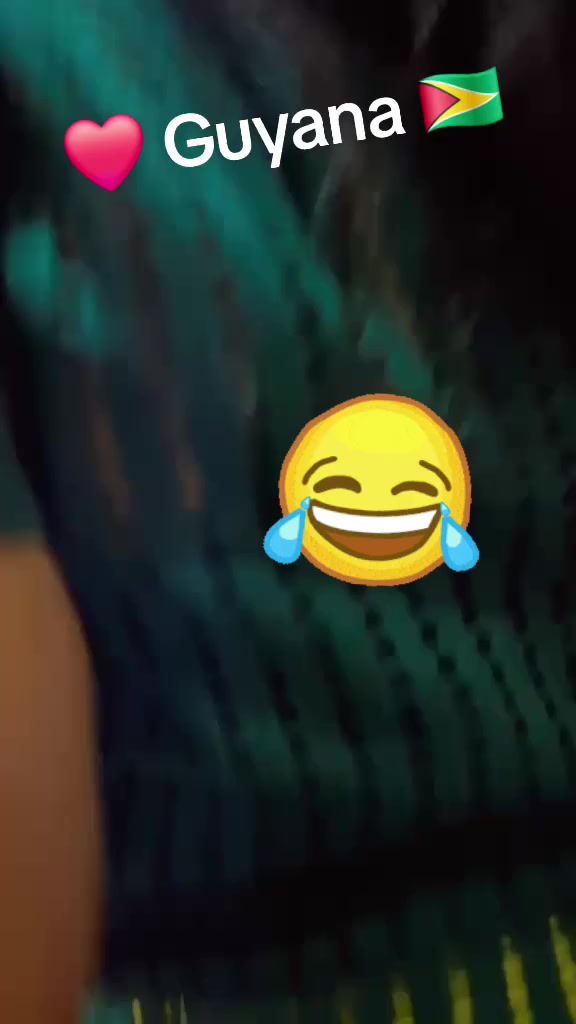 @malia_witter