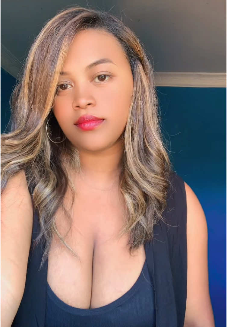 @Mickaëlla RM 🇲🇬