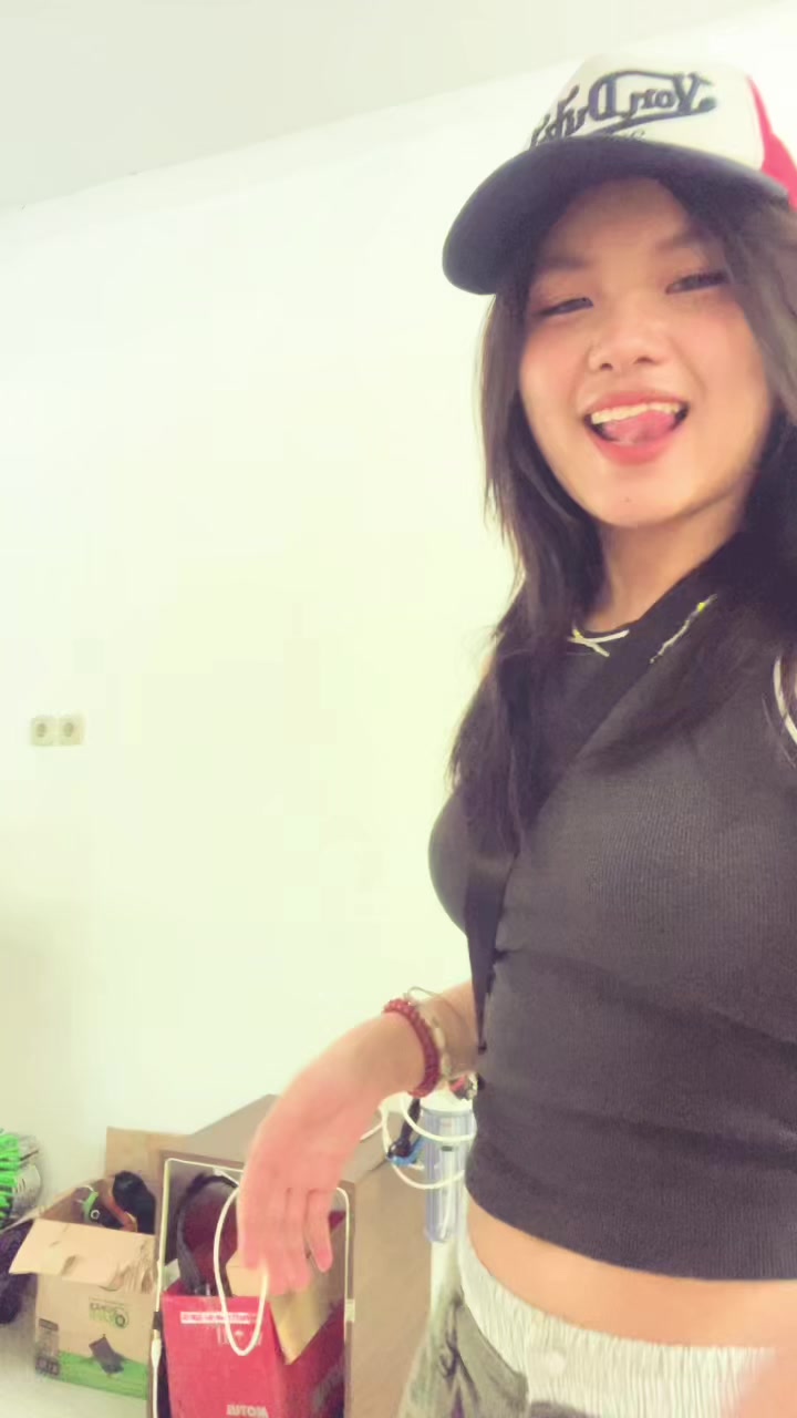 @callmeeggy