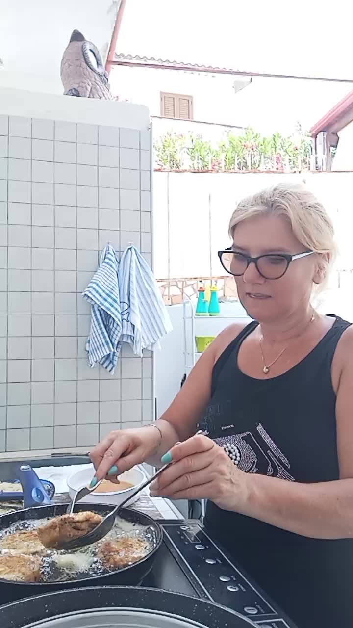 @annabionda70
