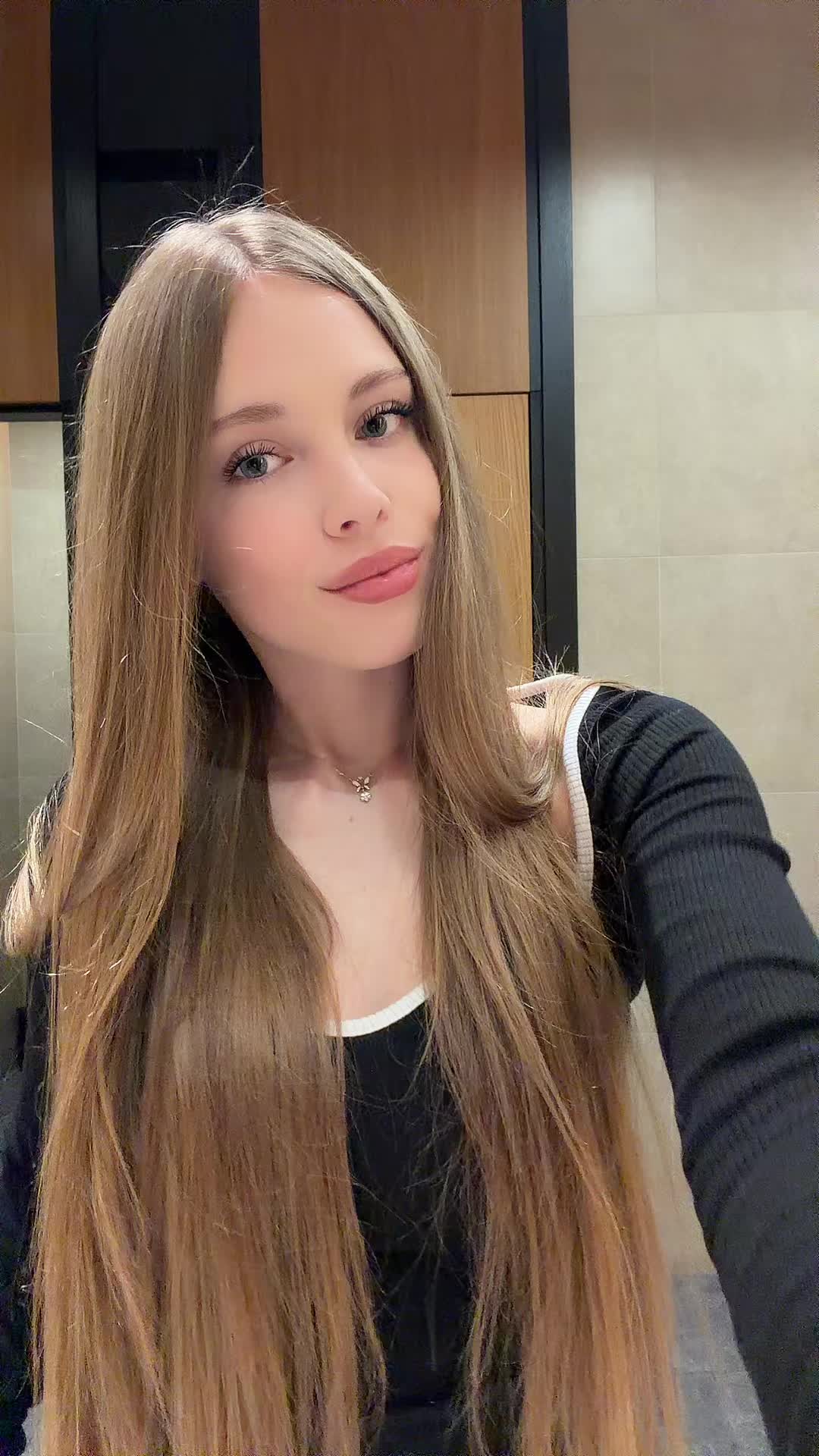 @👾