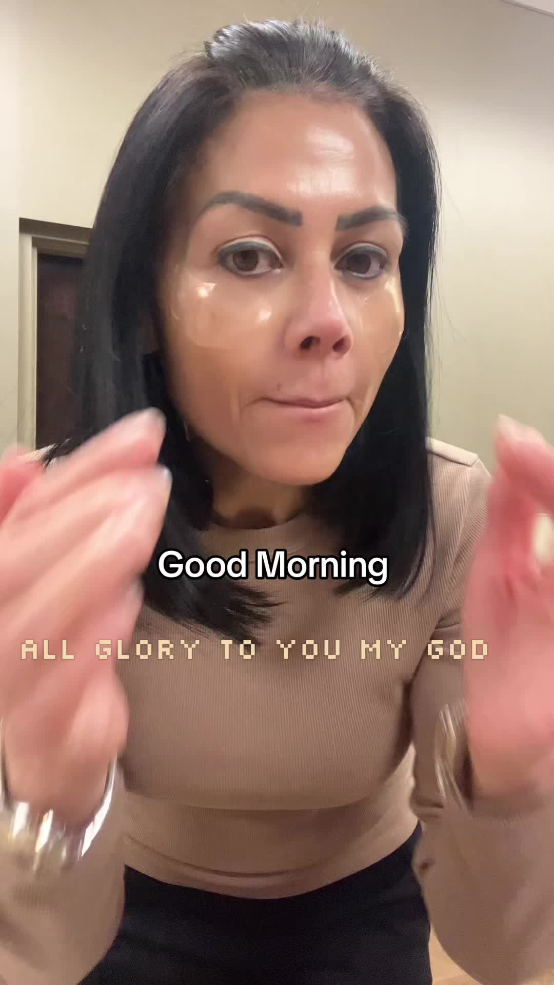@yvonne.ghalleb ✝️