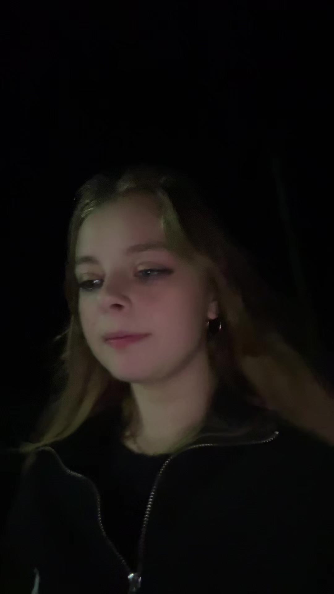 @Девушка,которой похуй на все🤭