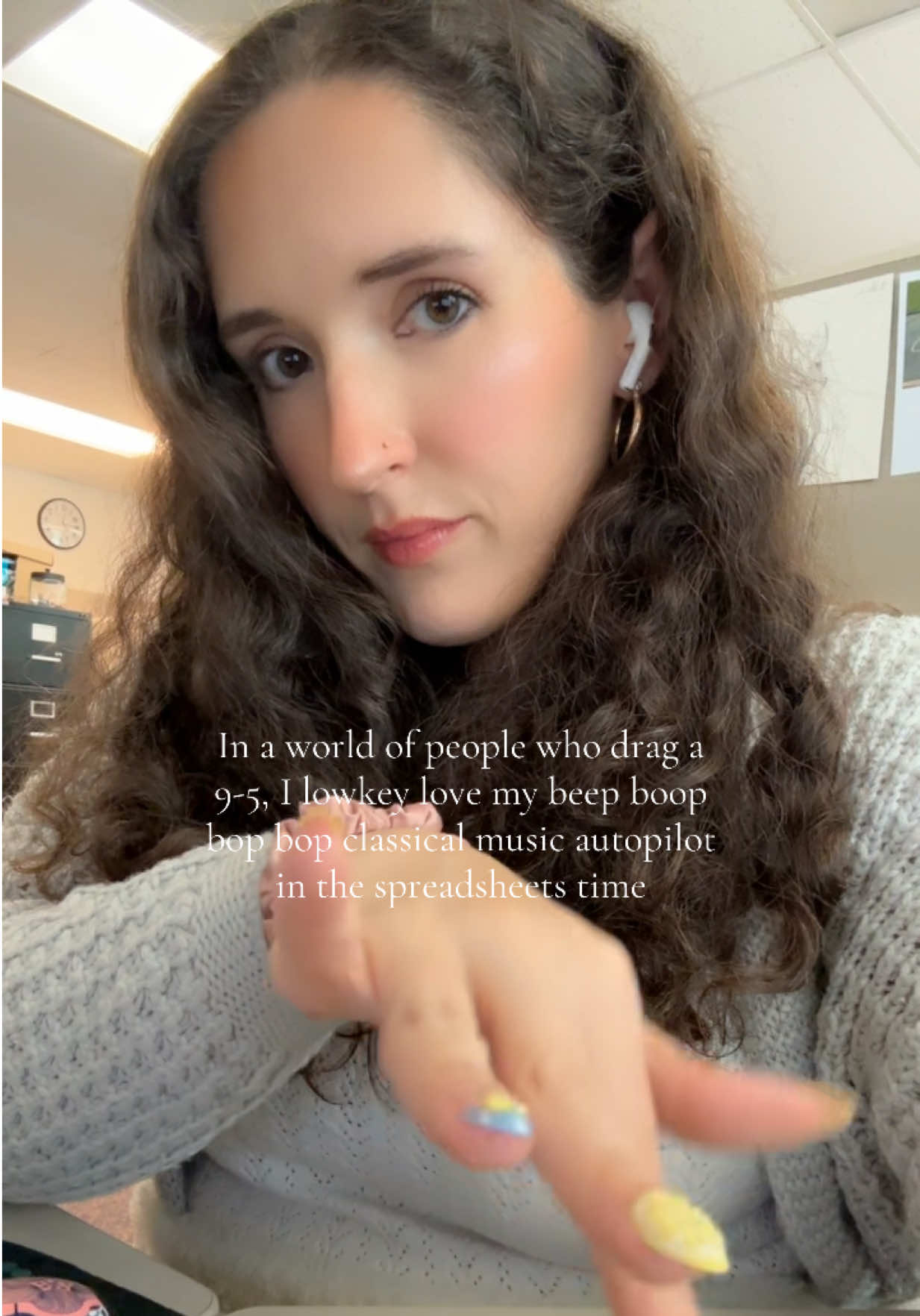 @Sara 🧸📜🦢🤎