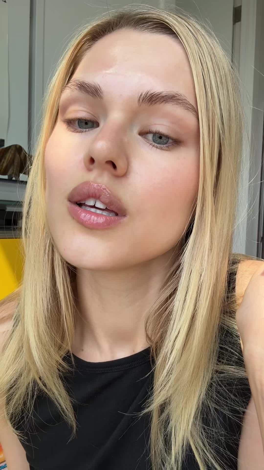 @alinatimoo