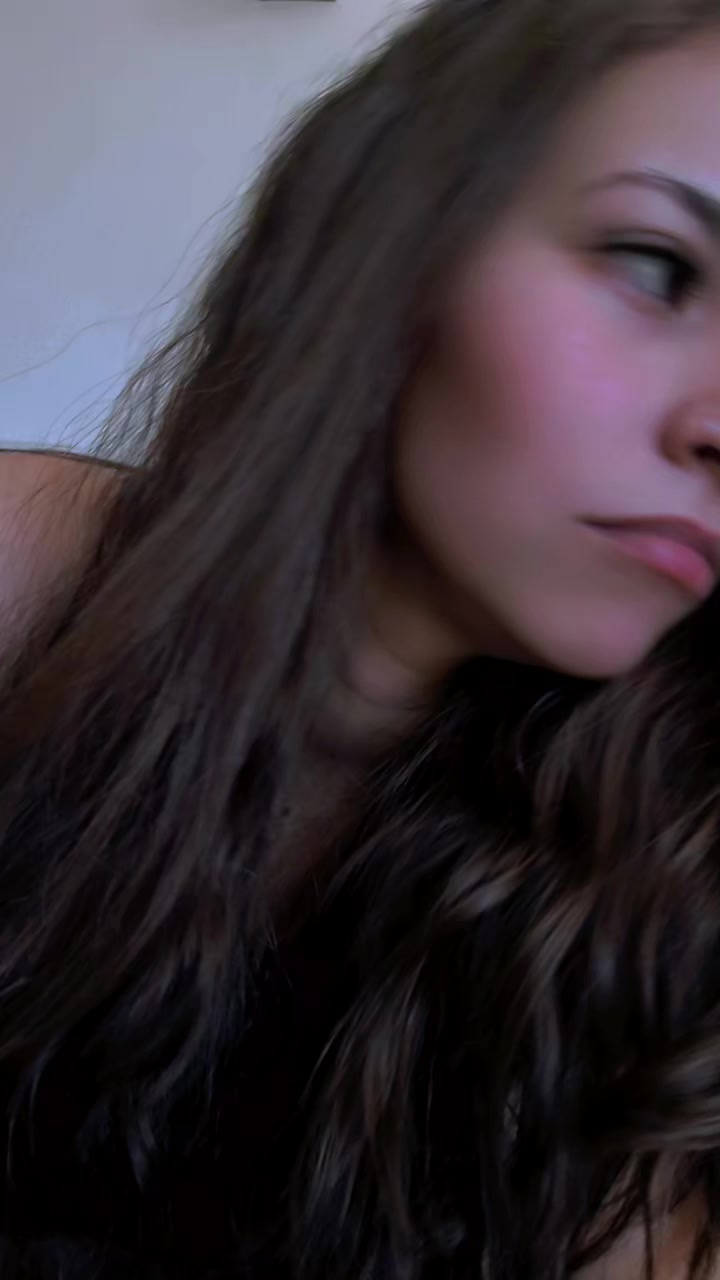 @Iva🌻